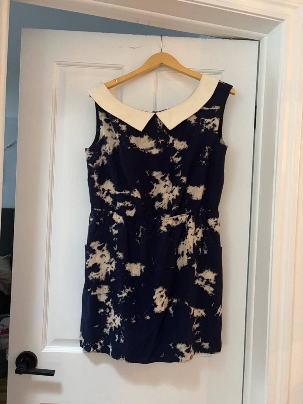 Sleeveless Navy and Cream Tie-Dye Dress with Contrast Collar